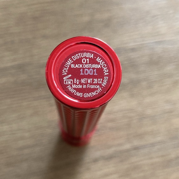 NEW Givenchy Volume Disturbia Black Mascara - Picture 7 of 8